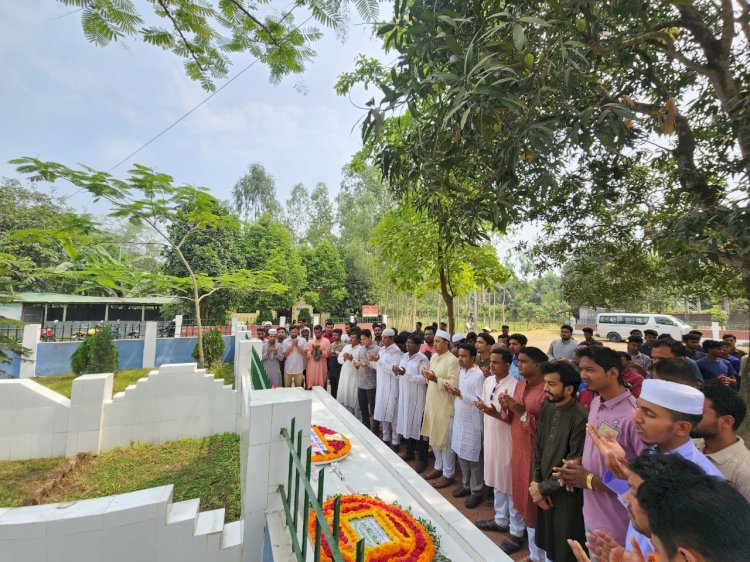 বিশিষ্ট পরমানু বিজ্ঞানী ড. এমএ ওয়াজেদ মিয়া’র সমাধিতে যুবলীগের শ্রদ্ধা নিবেদন 